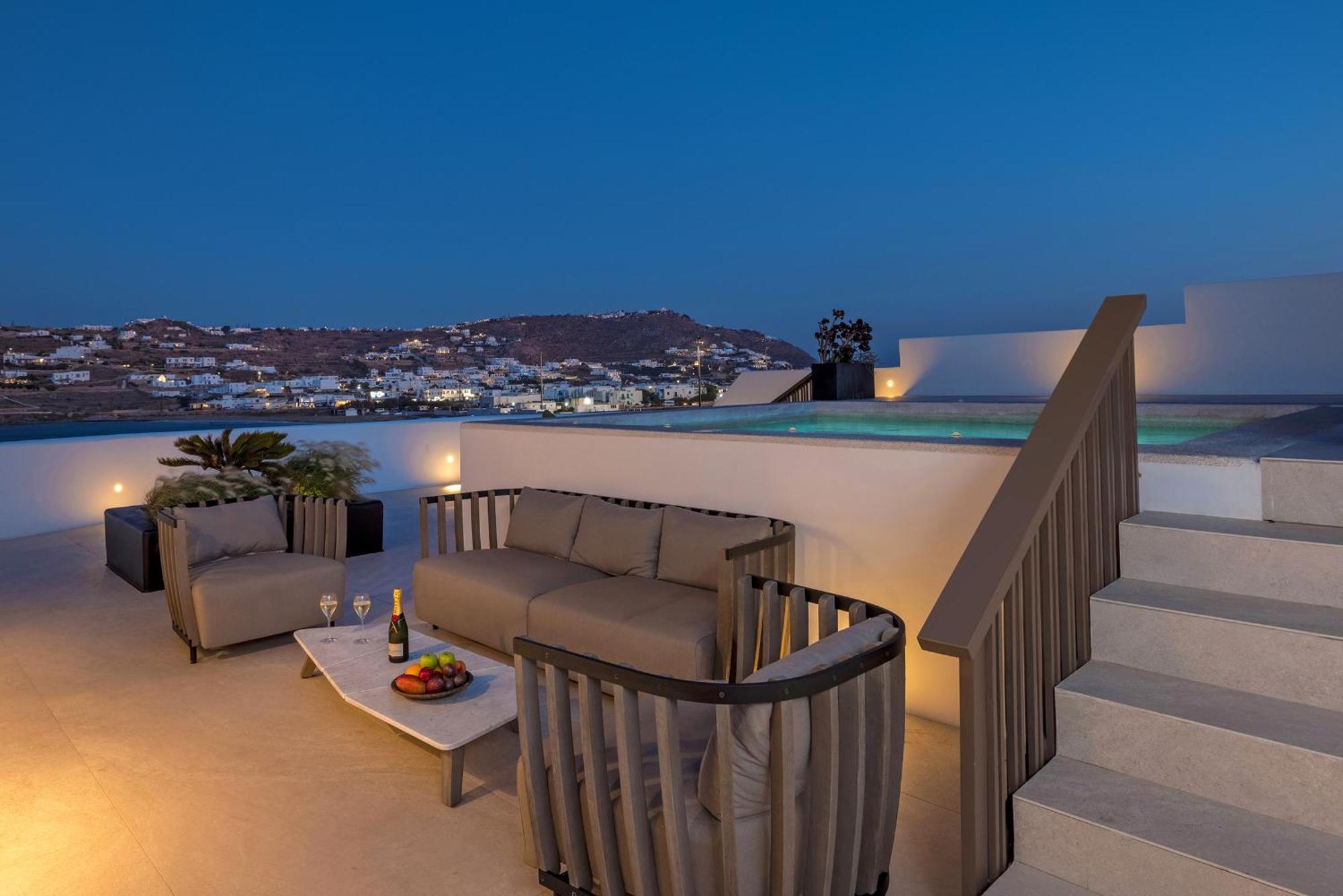 Aeonic Suites And Spa Mykonos Town Екстериор снимка