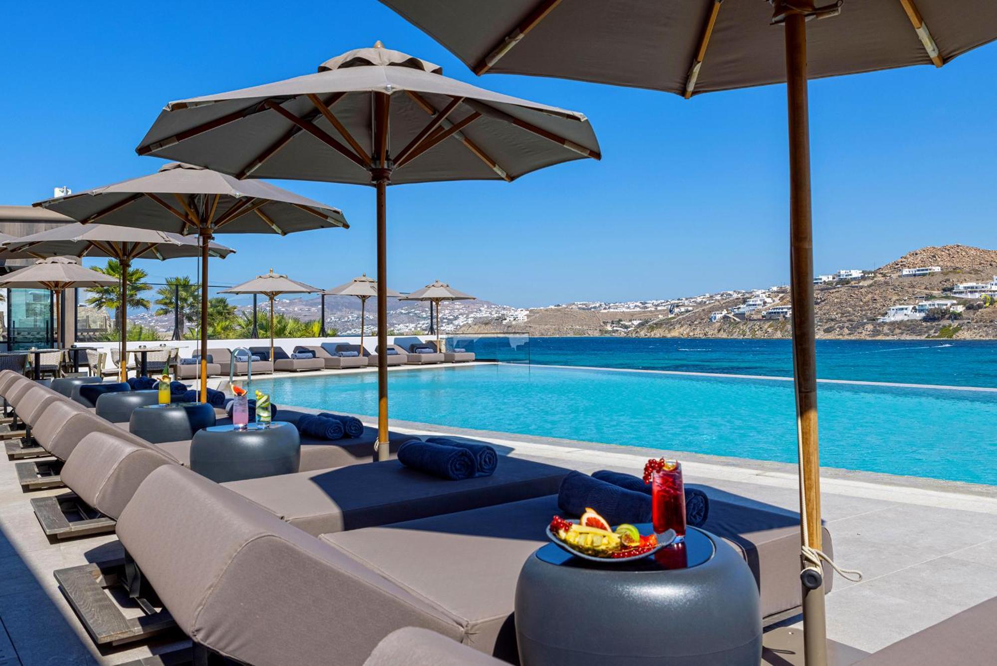 Aeonic Suites And Spa Mykonos Town Екстериор снимка
